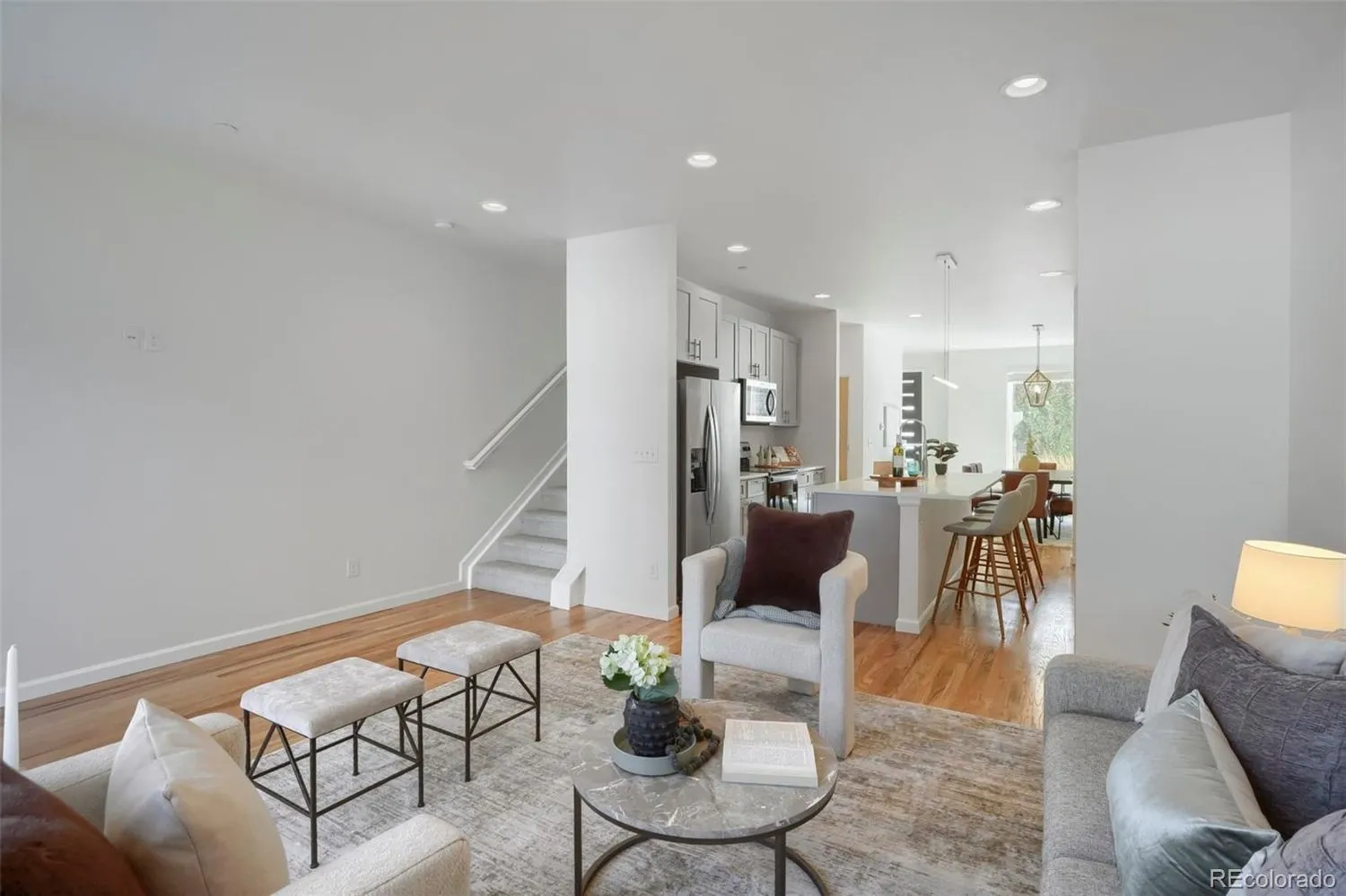 1031 Julian St: photo 5